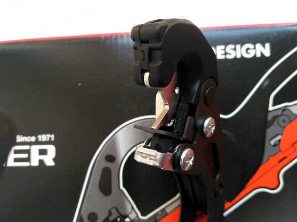 Инструмент для подвязки MAX TAPENER HT-R1 Инструмент для подвязки MAX TAPENER HT-R1