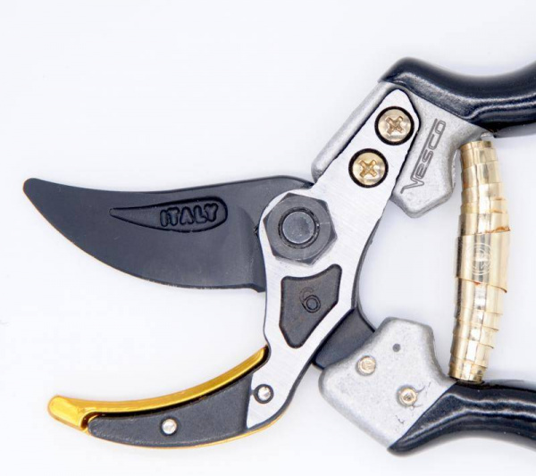 Секатор Vesco A6 PLUS 